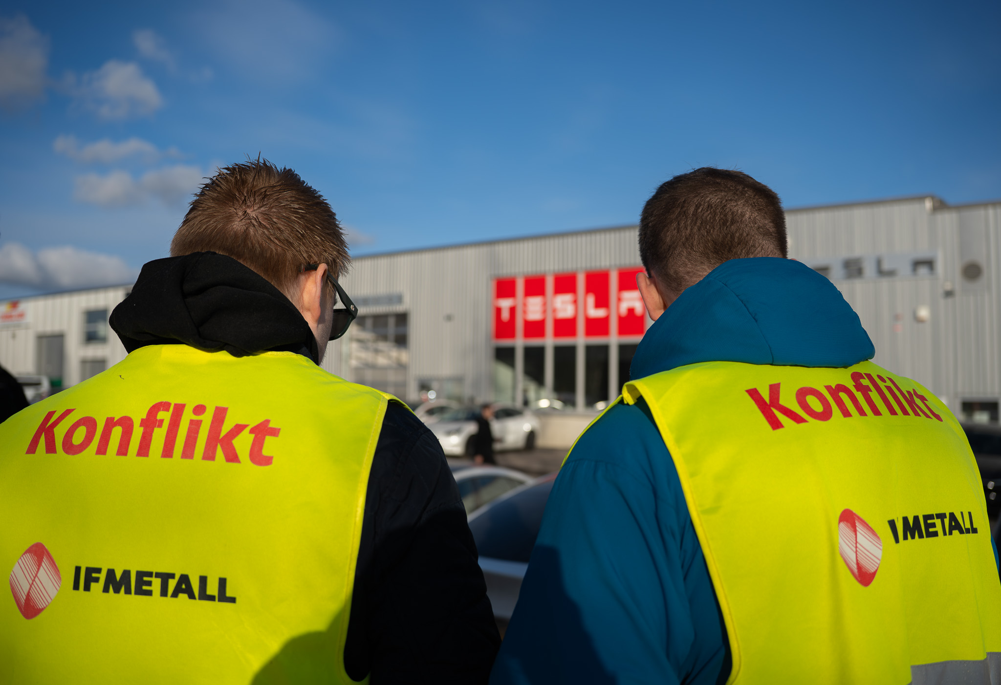 LO Norge støtter de Tesla streikende i Sverige