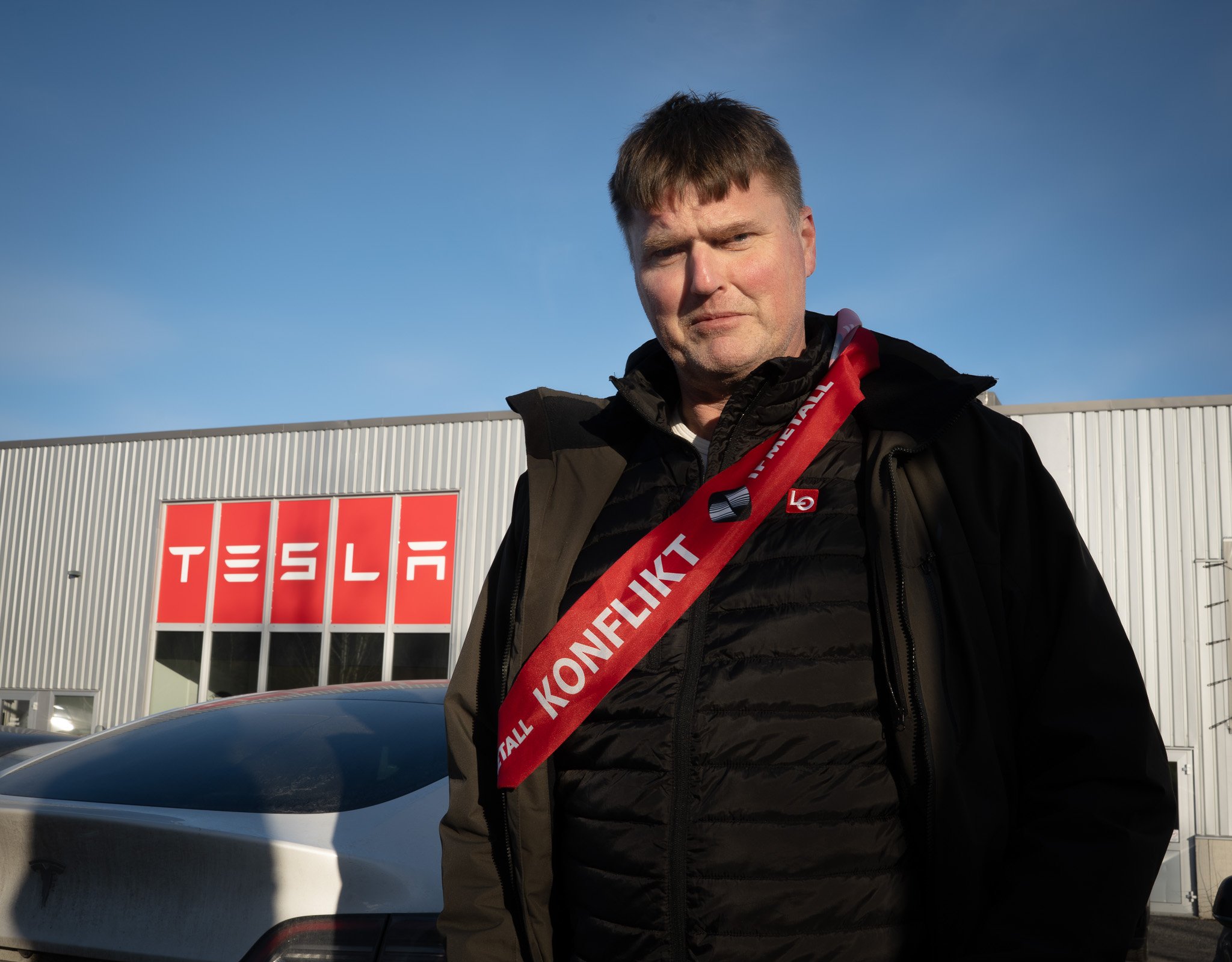 Tesla strek m Geir.jpg