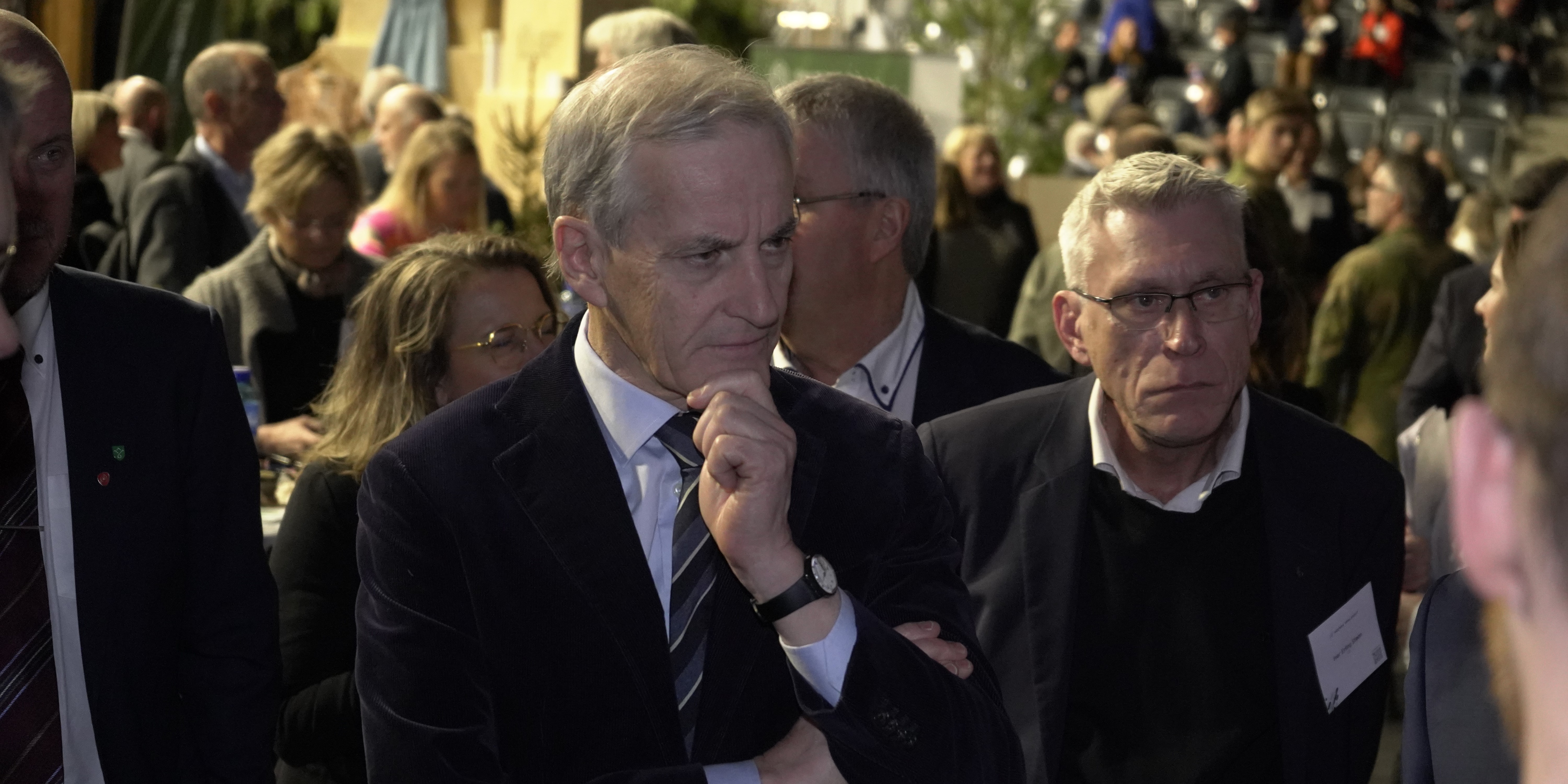 Jonas Gahr Støre og Iver Erling Støen under Agenda Innlandet- konferansen 2024. Foto: Hege S. Søberg