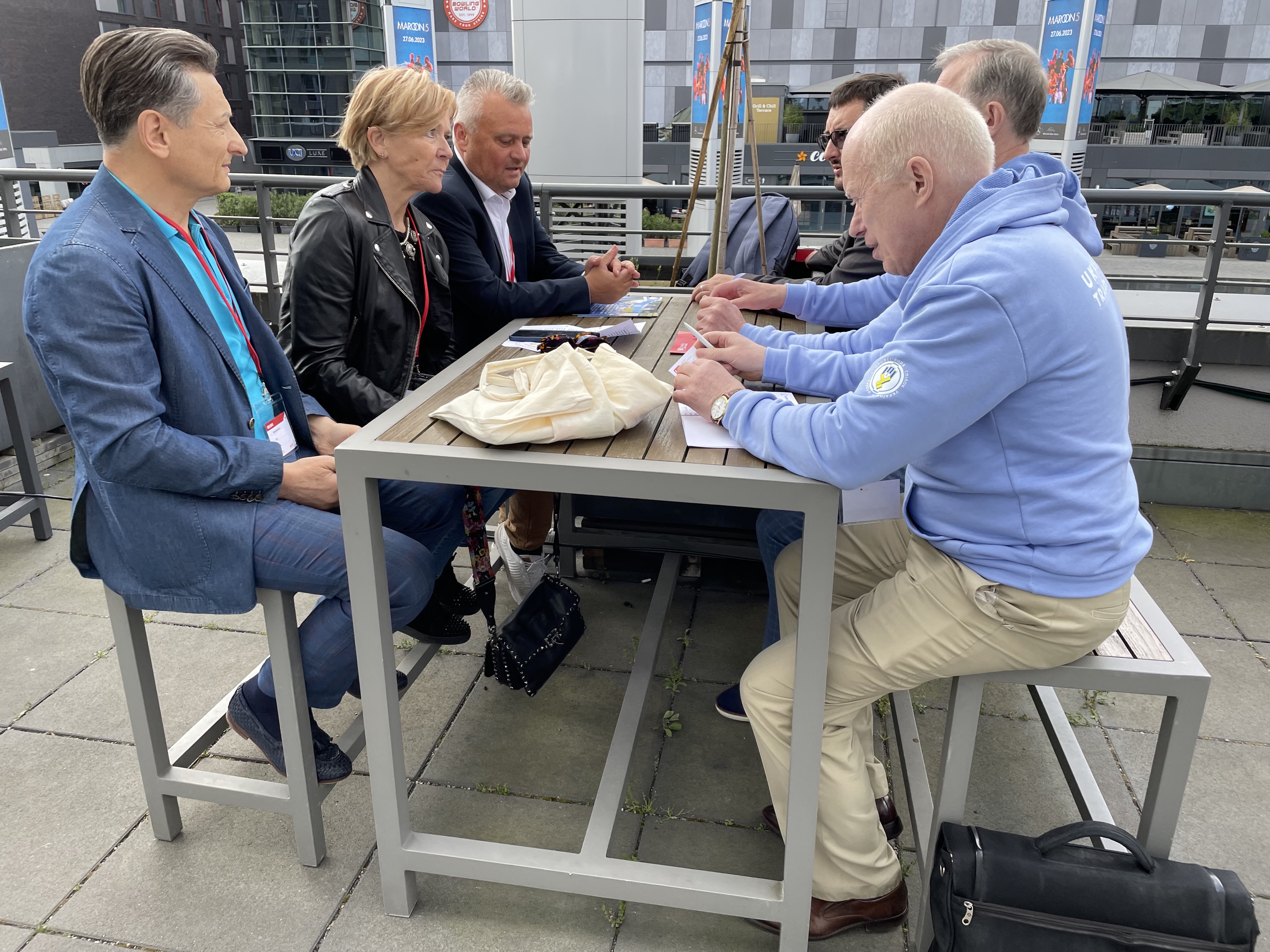 Bilde av møte mellom LO og ukranisk fagbevegelse.