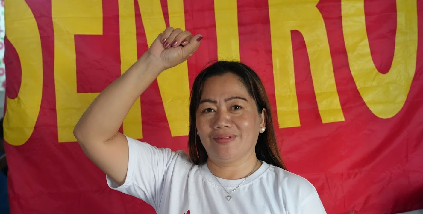 Bilde av  en kvinne som jobber i fagforeningen Sentro på Fillippinene