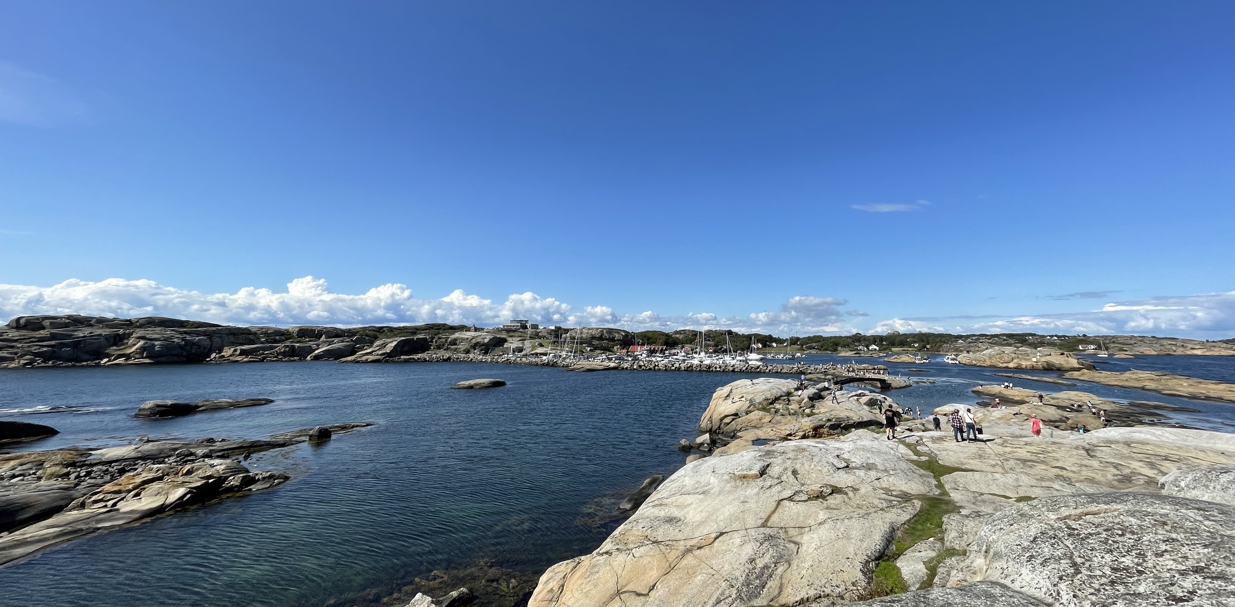 Bildet viser Verdens ende på Tjøme sett fra skjæra i havgapet