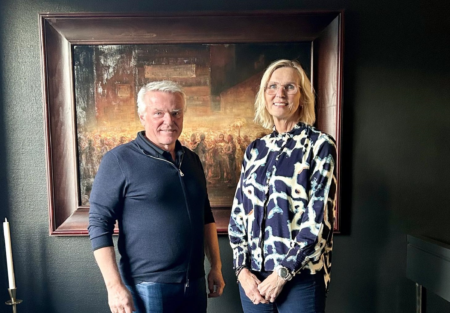 Hilde Merete Hagen og Bård Guttelvik fra LEVE Vestfold i forgrunn av bildet.