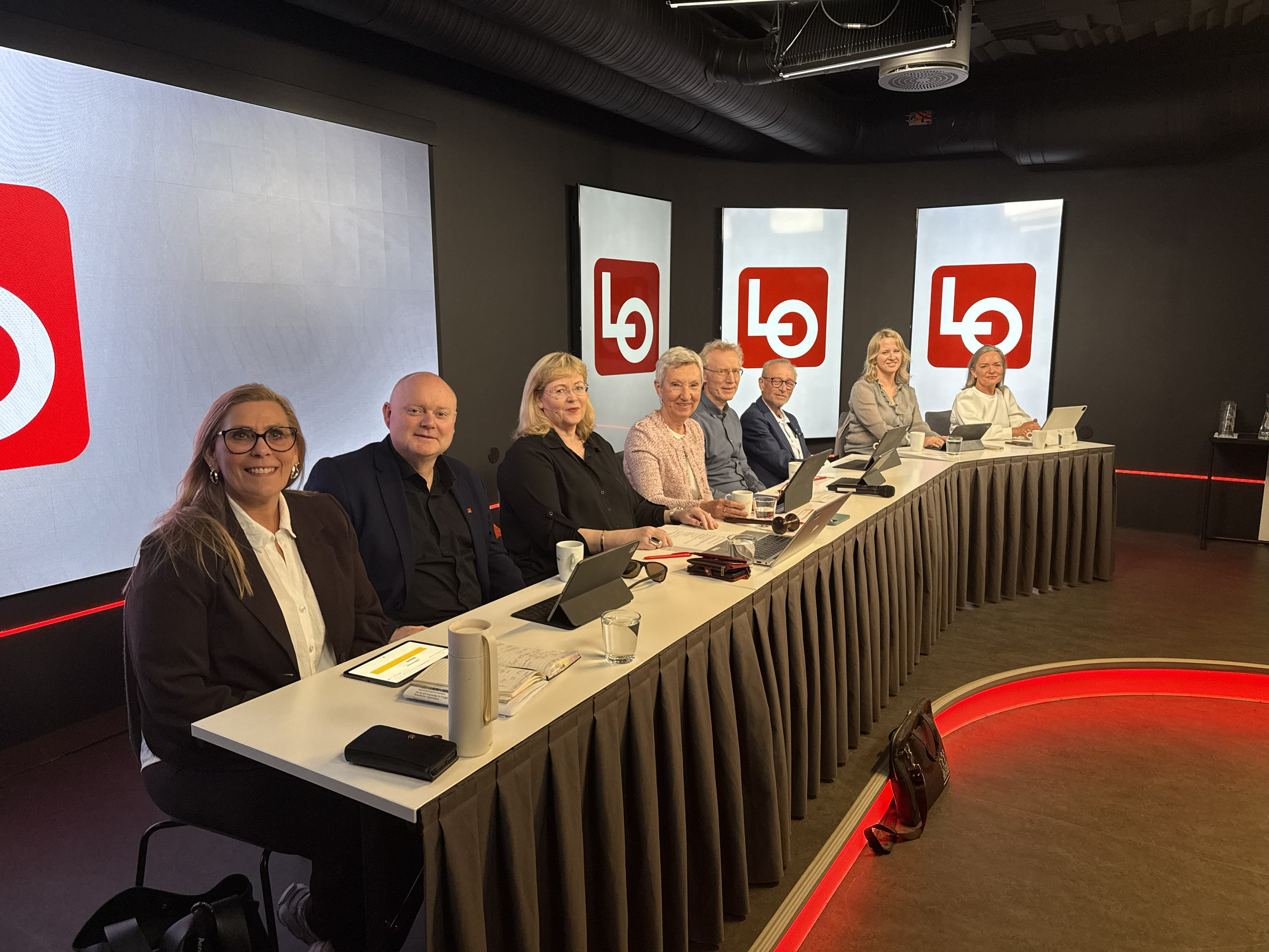 LO-ledelsen under representantskapsmøtet 29. april 2025. Foto