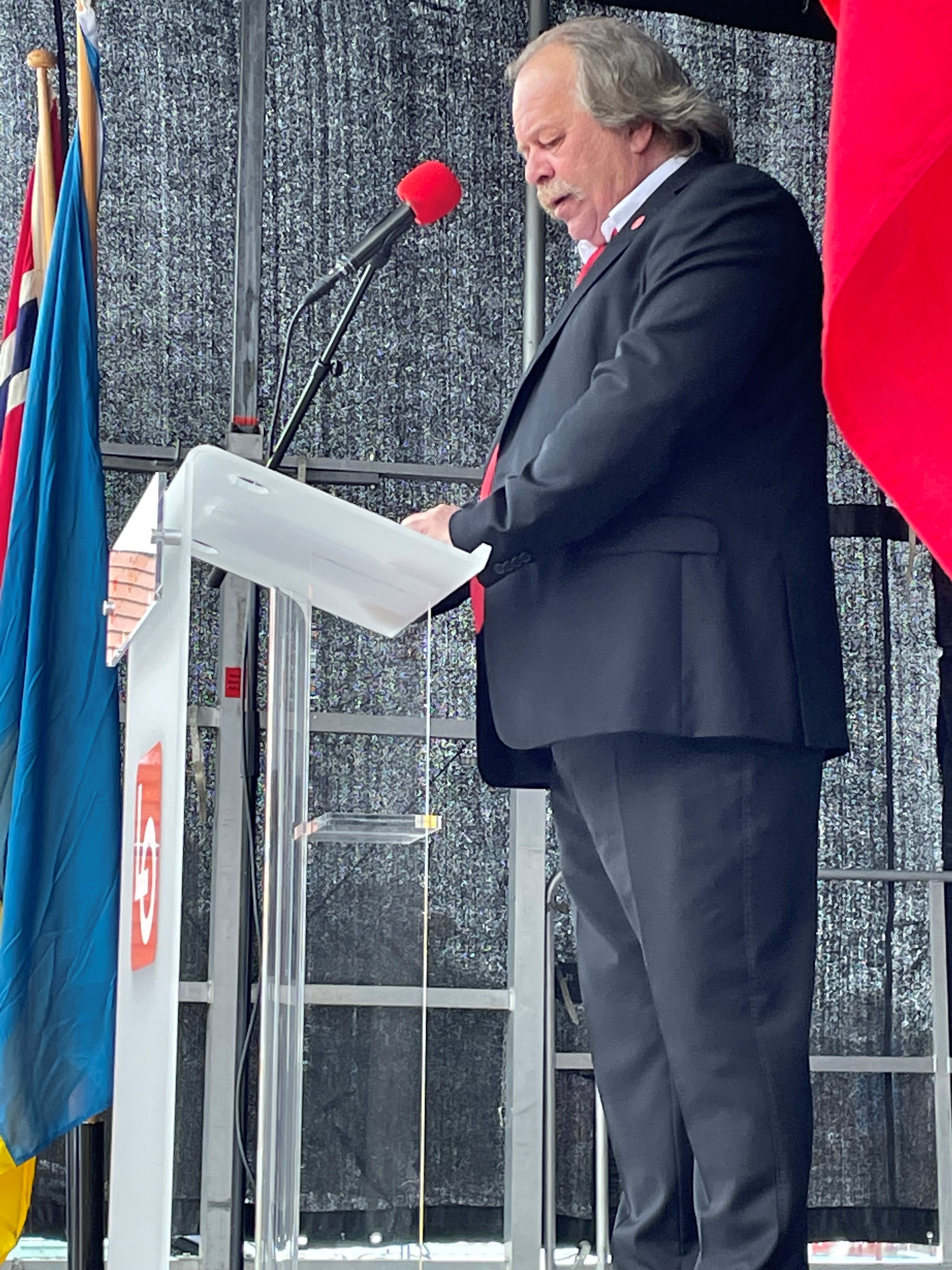 Tom Egil flata