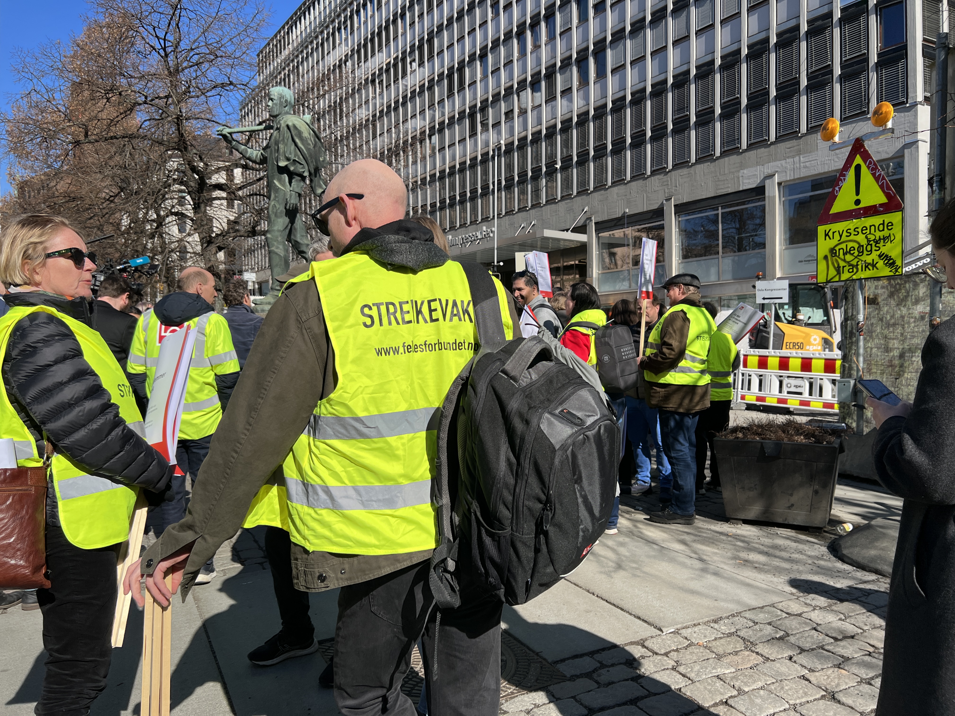 Bilde av en som streiker. 