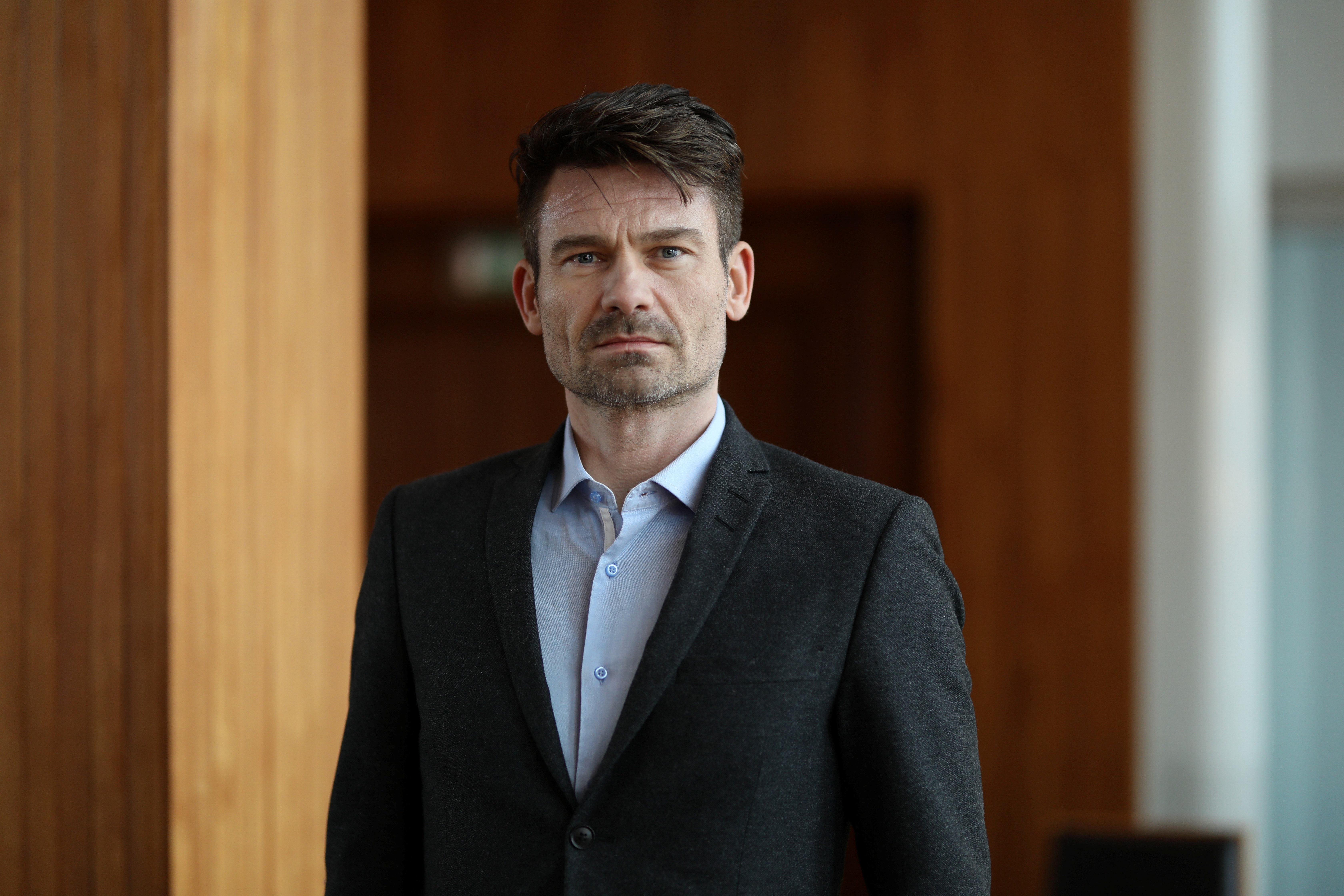 Sjeføkonom i LO Roger Bjørnstad fotografert i sekretariatssalen i LO. 