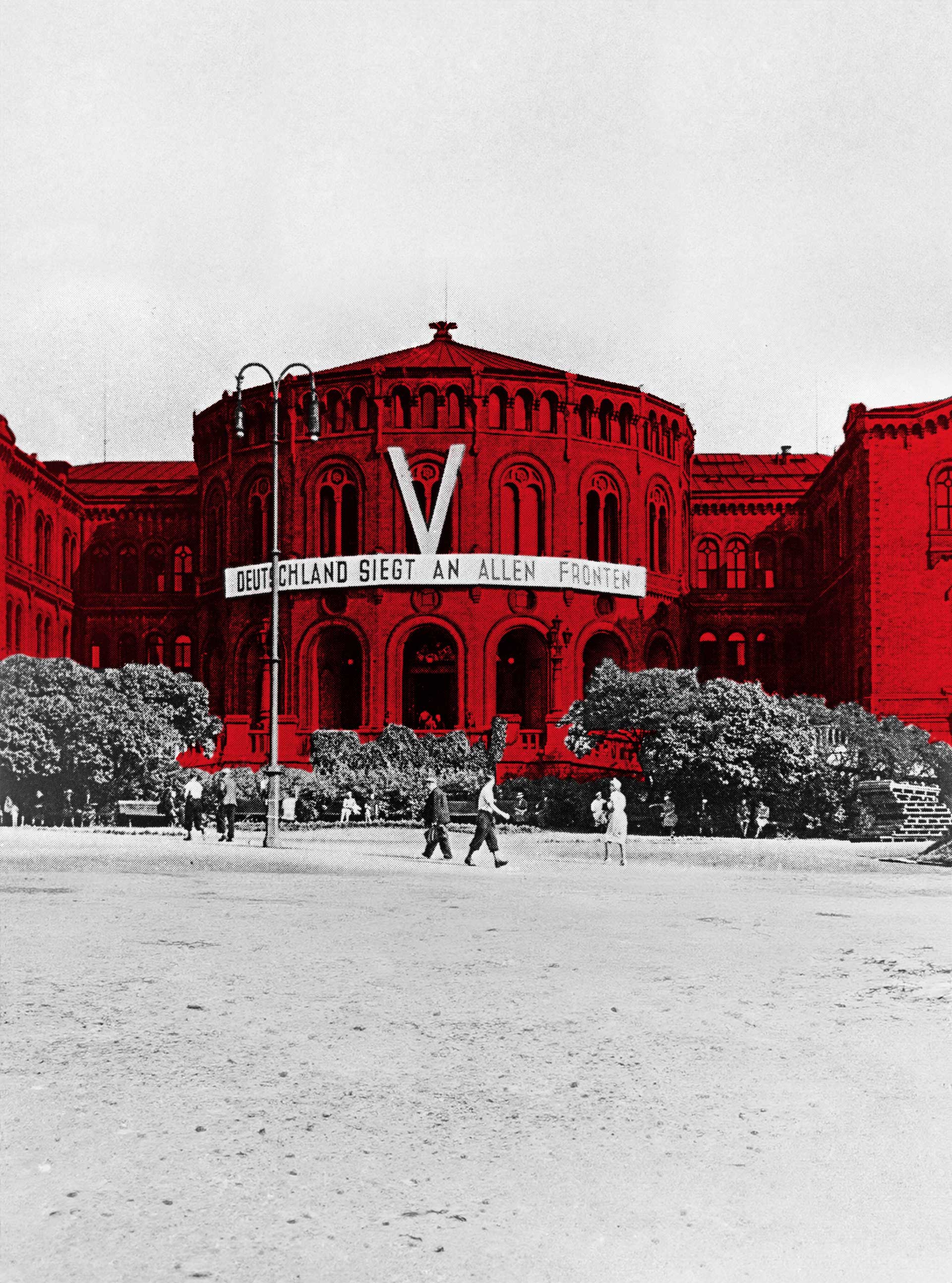 På bildet ser man stortinget under andre verdenskrig med et tysk banner hengende på seg. Det står "Tyskland seirer på alle fronter".